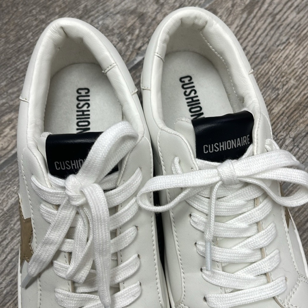 Cushionaire Gold/White Star Sneakers Size 6 - Picture 5 of 6